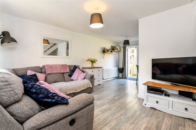 20, Eastlands, Hampshire photo 2