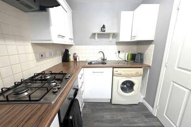 10, Sharpham Road, Glastonbury photo 3