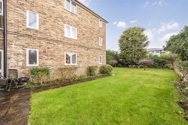 Flat 9, 60, Nightingale Lane, LONDON photo 3