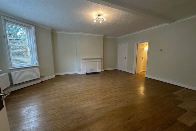 Flat 4, Hove photo 3