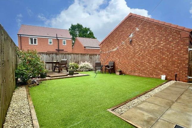 8, Archers Close, Newport photo 4