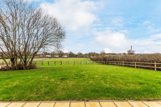 Barn conversion for sale in Crowhurst Lane, Lingfield