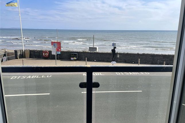 2-bed flat on Flat 1,, The Waterfront, Pendine, £150,000