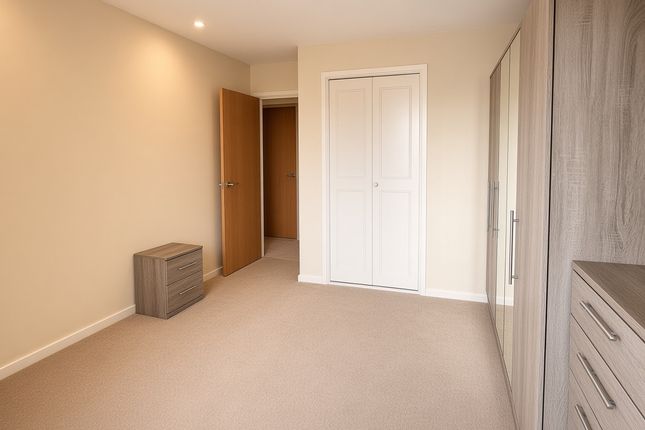 16, Chartwell Gardens, Sutton photo 2