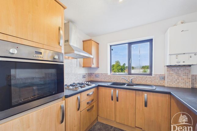 6, Old Vicarage Court, Coleford photo 4