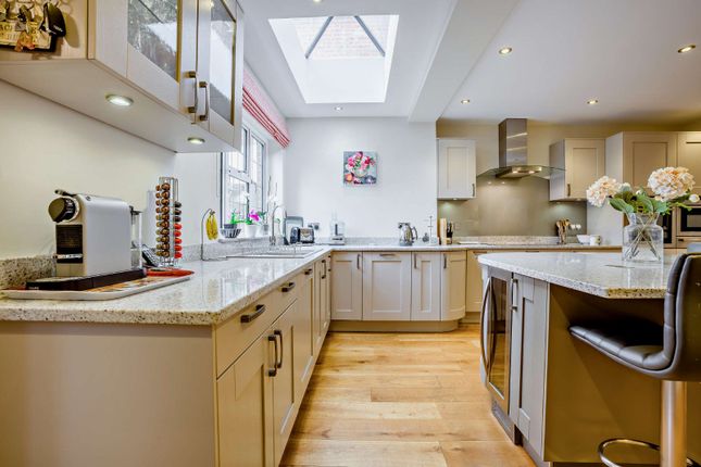 The Crest, 23, Elm Grove Road, Wiltshire photo 4