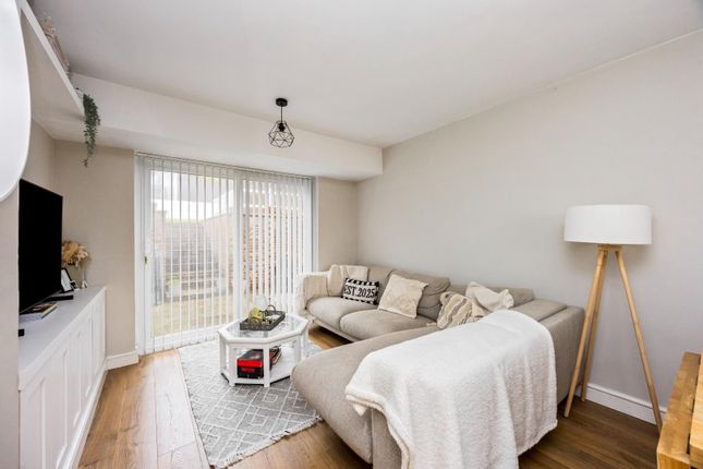 53, Stanstead Crescent, Brighton photo 4