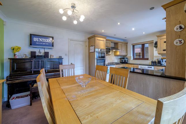 1, Wainwright Close, Kingswinford photo 2