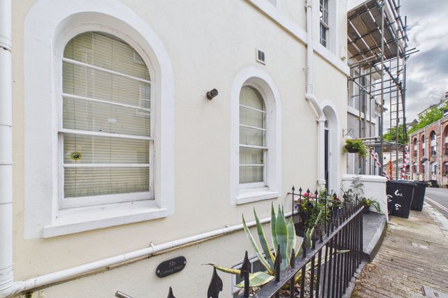 5b, Coburg Place, Torquay photo 2