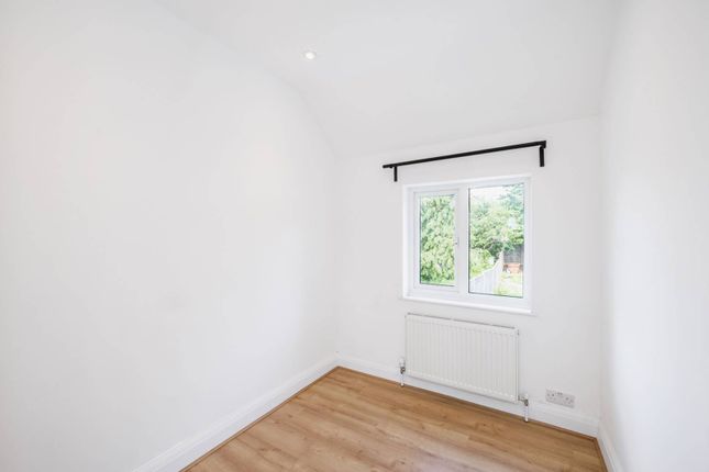 Property to rent in Greenway, Pinner