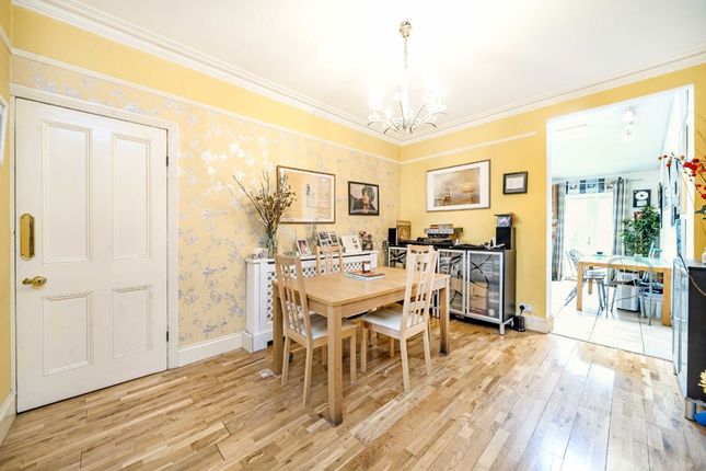 79, Kingsley Avenue, London photo 3