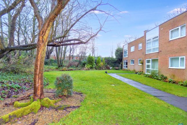 16 Eastwood Court, Midhurst Road, Newcastle upon Tyne photo 2