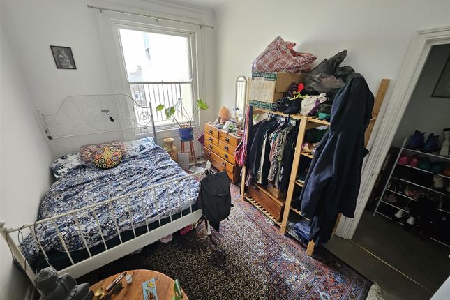 Flat 9, 51, Brunswick Place, Hove photo 4
