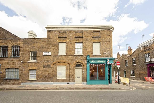 Thumbnail Property for sale in Cornwall Road, London