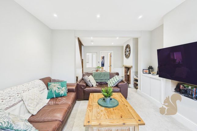 46 Harwich Road, Manningtree photo 3
