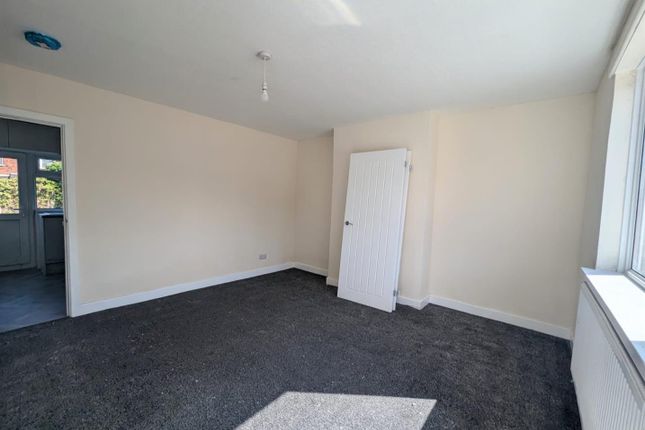 Thumbnail Terraced house to rent in Barnett Road, Willenhall