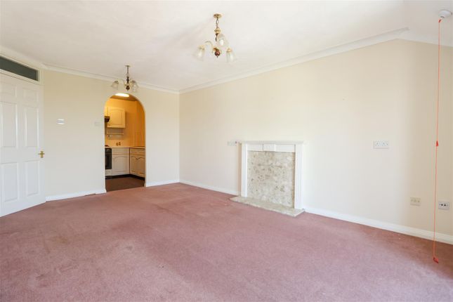 17, Tulip Court, North Parade, Horsham photo 4