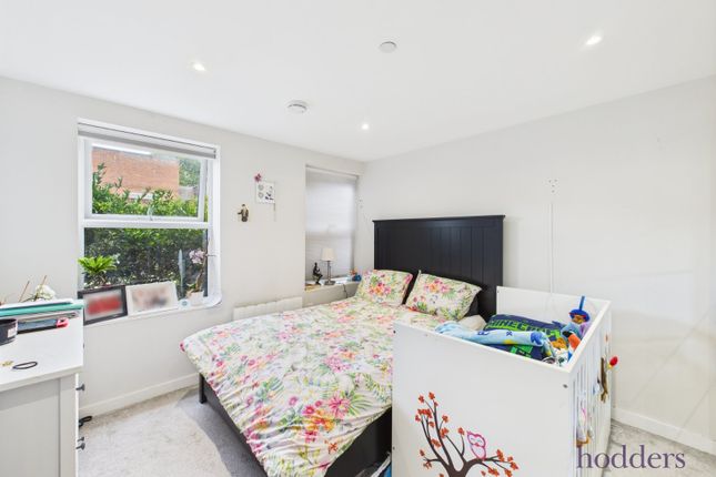 Flat 3,, Nexus, Chertsey photo 3