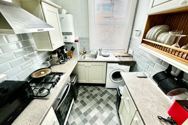 Flat for sale in Trafalgar Square, Scarborough, North Yorkshire
