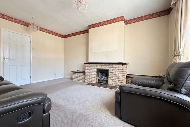 23, Marina Drive, Newcastle under Lyme photo 2