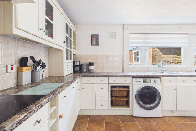 41, York Road, Cinderford photo 4