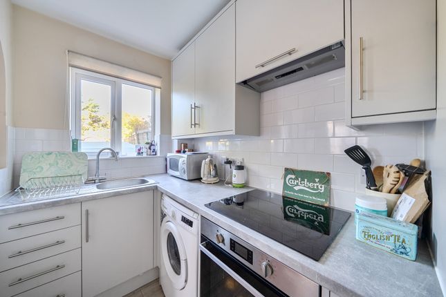 39, Chiltern Avenue, Cheltenham photo 3