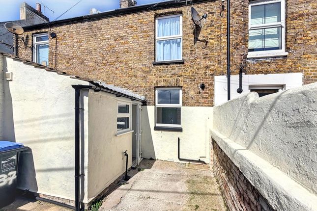 37 Milton Avenue, Margate photo 3