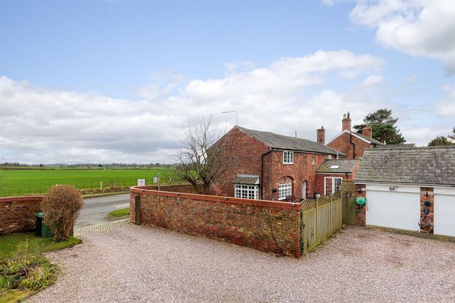 Tay Cottage Kelsall Road, Chester photo 2