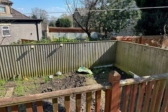 4, Sherwell Rise, BRADFORD photo 5