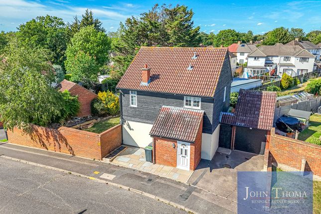50, St. Marys Way, Chigwell photo 2
