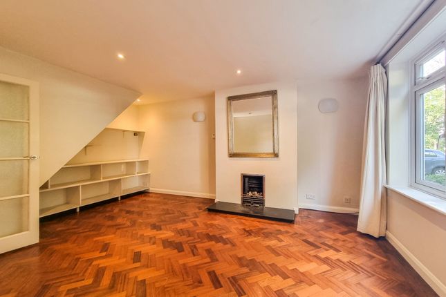 3 Roymount Court, Twickenham photo 4