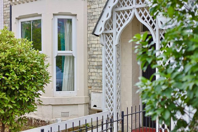 Holly Avenue, Newcastle Upon Tyne photo 4