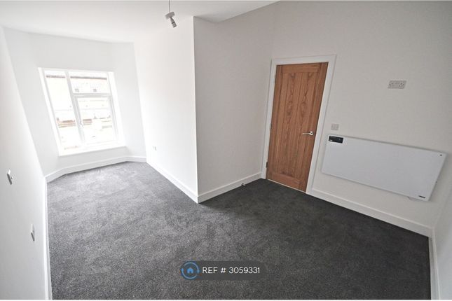 Flat   High Street, Burton-On-Trent photo 5