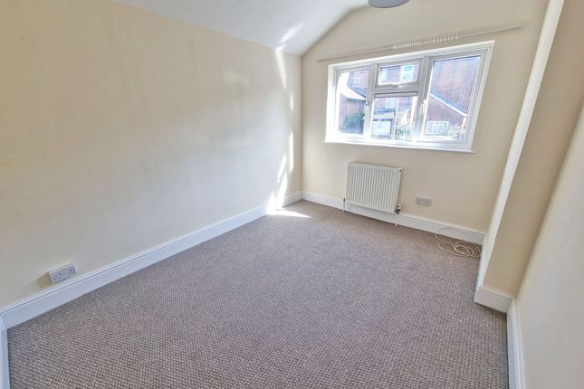 Flat 2, 9 Vicarage Road, Cromer photo 4