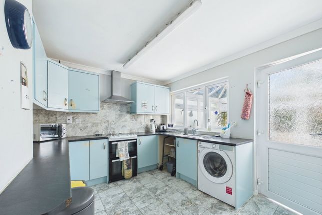 6, Pendennis Road, Looe photo 4