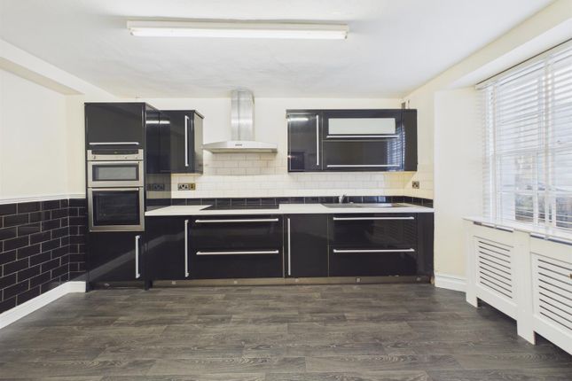 11, Regent Place, Ilfracombe photo 2