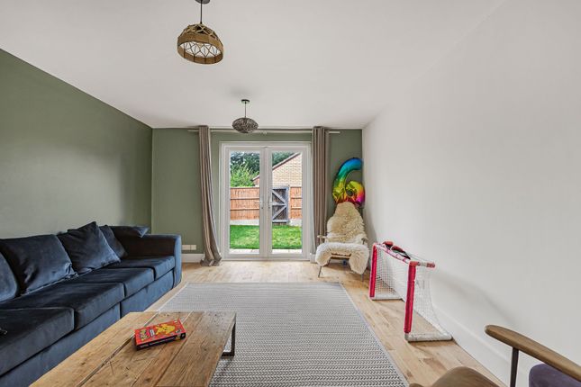 68 Ludwick Way, Welwyn Garden City photo 4