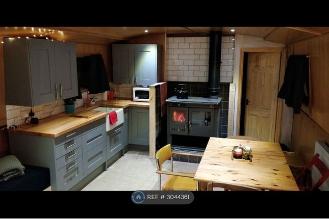 Houseboat, London photo 4