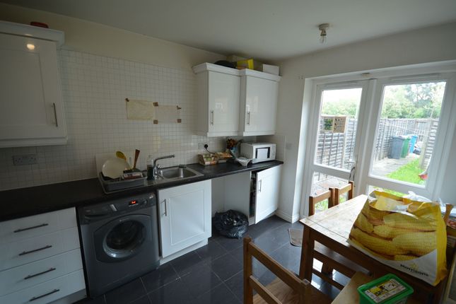 Room 3 201c Woodhouse Lane, Manchester photo 5