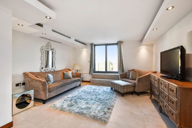 2-bed flat on Flat 3,355 Station Road, Harrow, £549,500