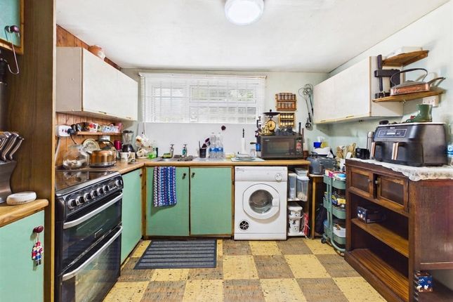19, Painswick Road, Gloucester photo 2