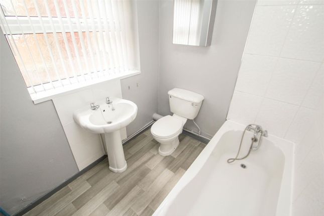 16 Madeley Street, Newcastle photo 4