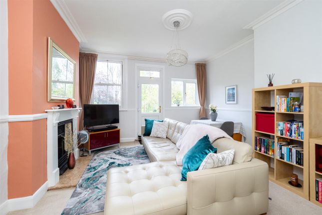 Flat for sale in Grove Road, Sutton