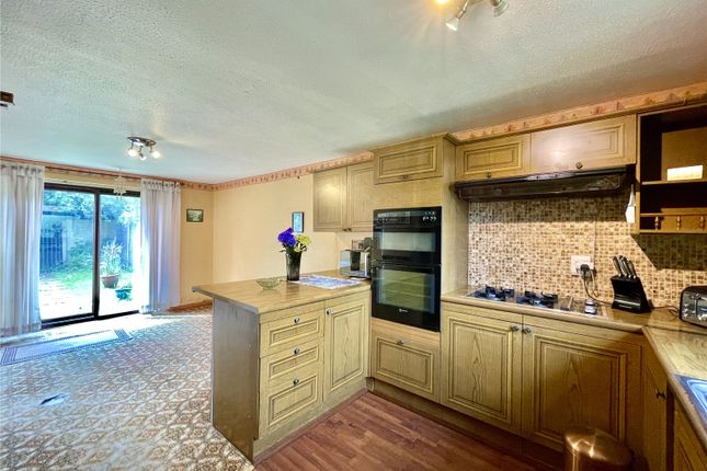 8, Badger Close, Runcorn photo 4