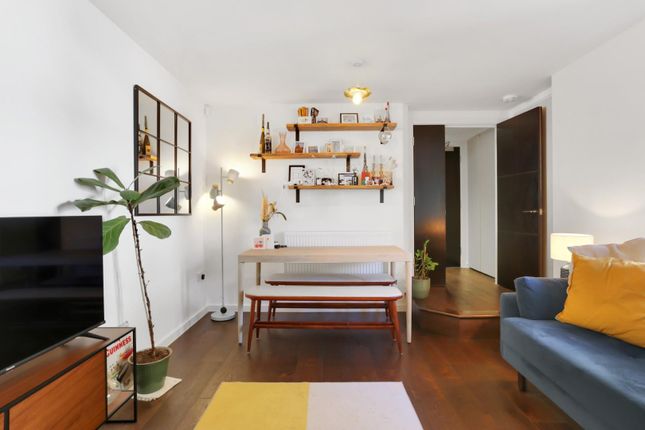 Flat 6, 34, Adolphus Road, London photo 4