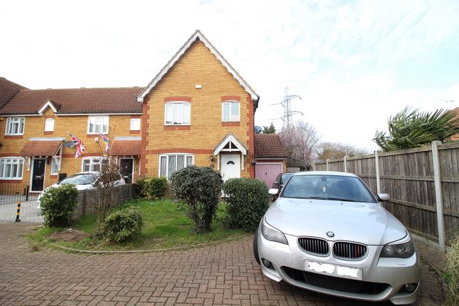 End terrace house for sale in Calshot Avenue, Chafford Hundred, Grays