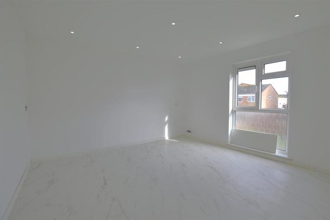 238, Scafell Road, Slough photo 3