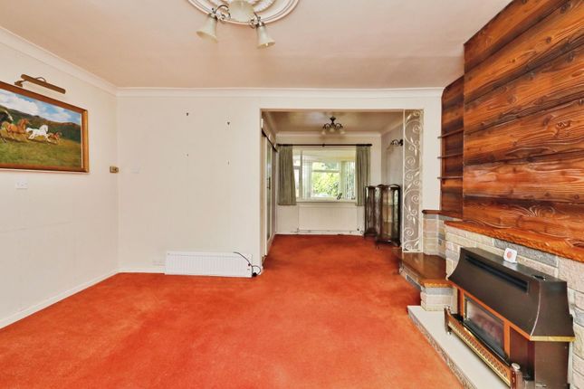 20, Lamb Hill Close, Sheffield photo 4