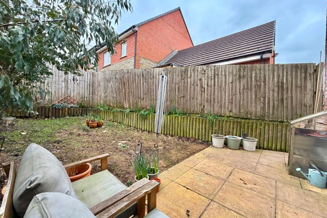 2 Boating Lake Lane, Lydney photo 3