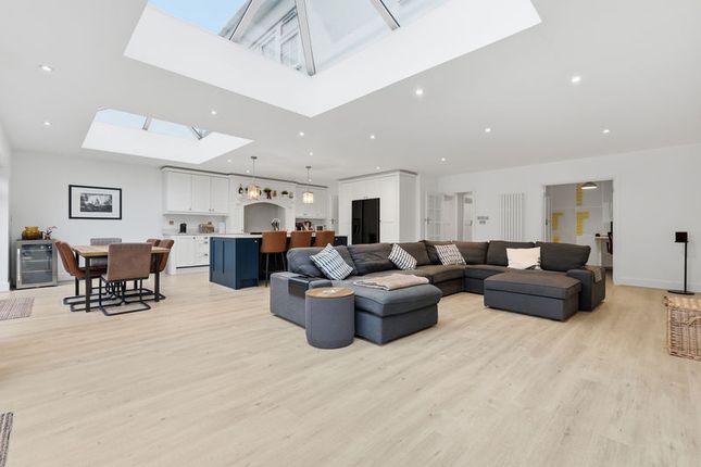 3, Holmwood Avenue, Brentwood photo 4